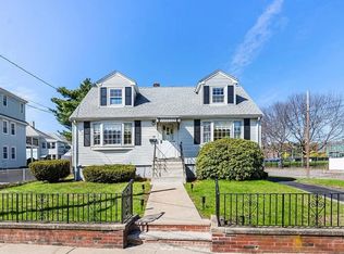 88 Dartmouth St, Medford, MA 02155