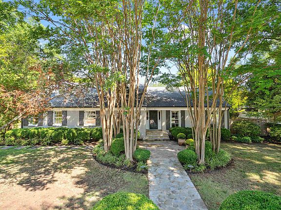 3rd image of 4226 Long Leaf Dr