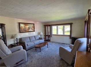 19 York Mews, Minto, ON N0G2P0