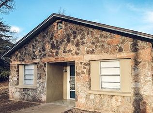 202 N 4th St, Alpine, TX 79830
