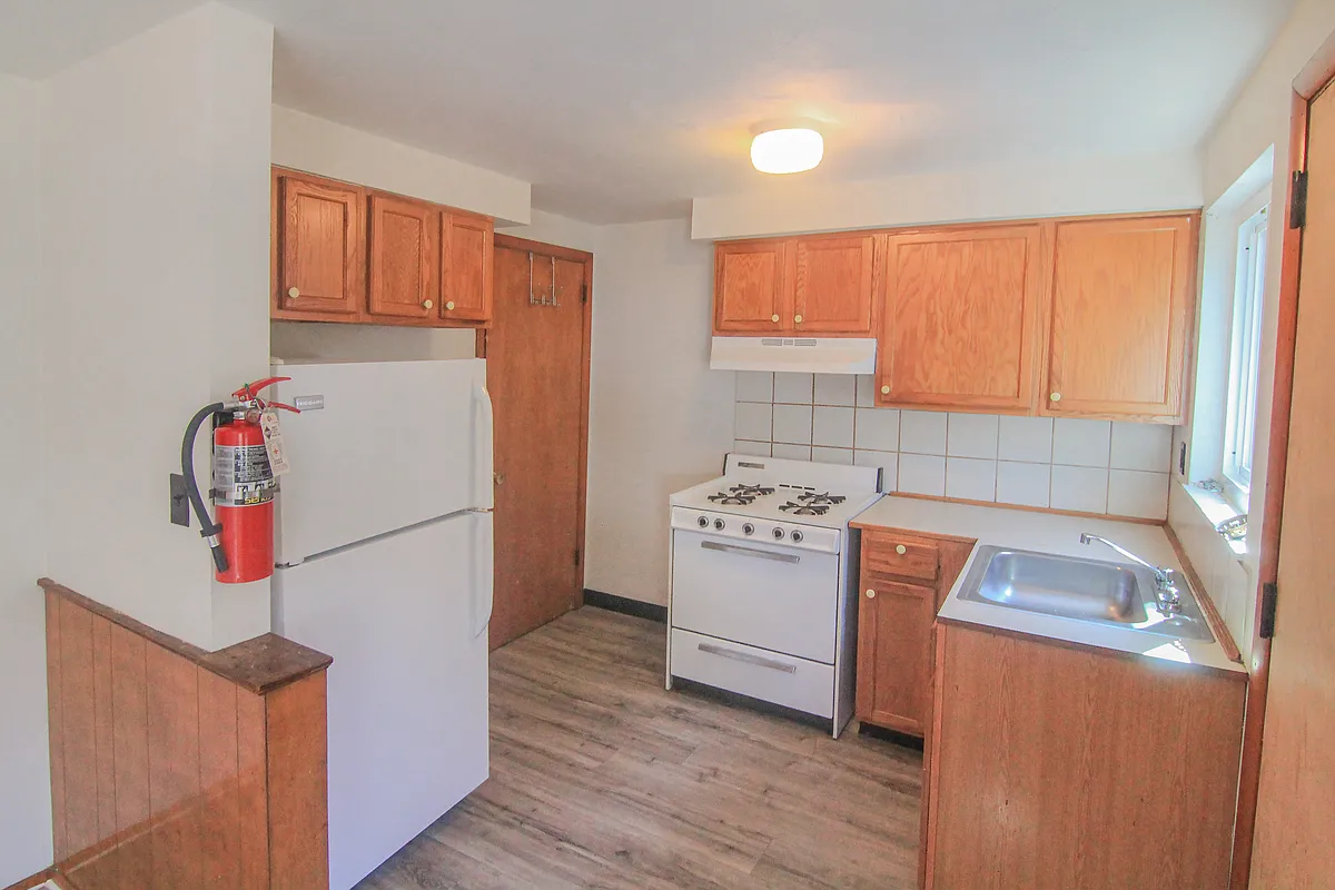 Building Photo - 419 Franklin Ave #B