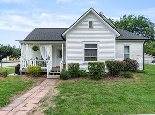 103 N Elm St, Whitewater, KS 67154