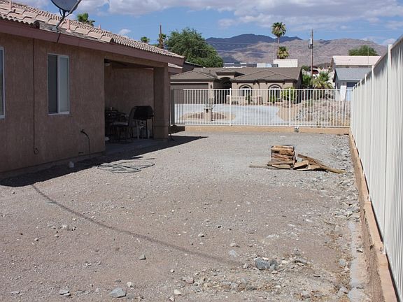 5th image of 301 Hound Dr