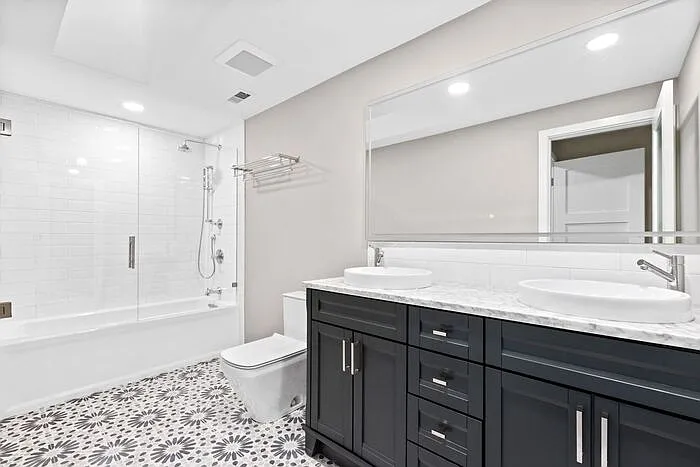 4 bed, 3.5 bath, 3170 sqft, $7,450 — Photo 4