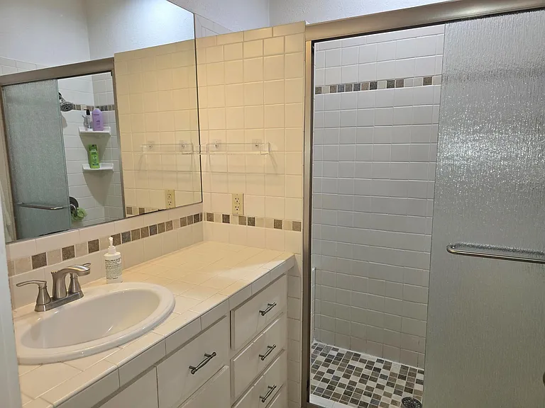 1701 Forest Trl #A — Photo 17