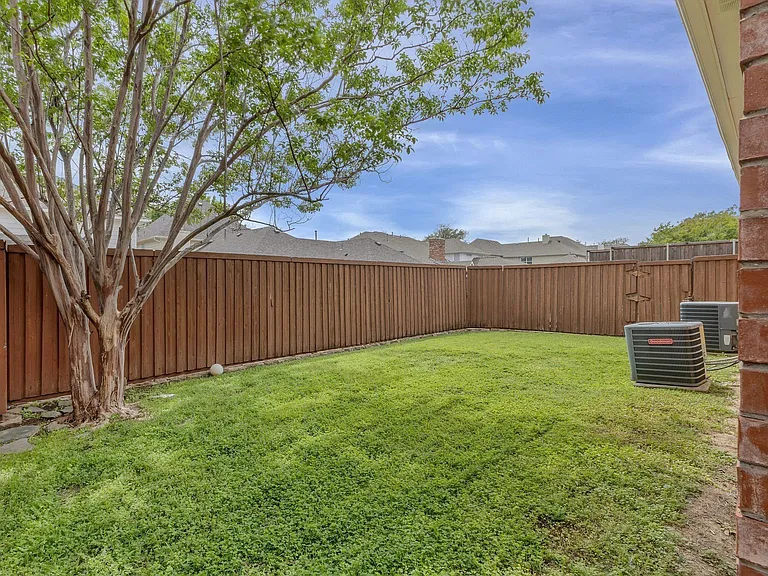 7524 Aberdon Rd — Photo 35