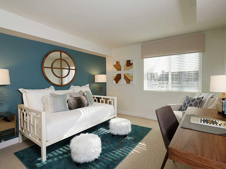 Wayfarer Apartments + Marina — Photo 9