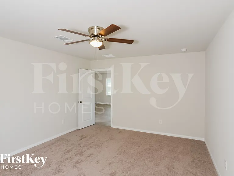 1827 Morse Way — Photo 6