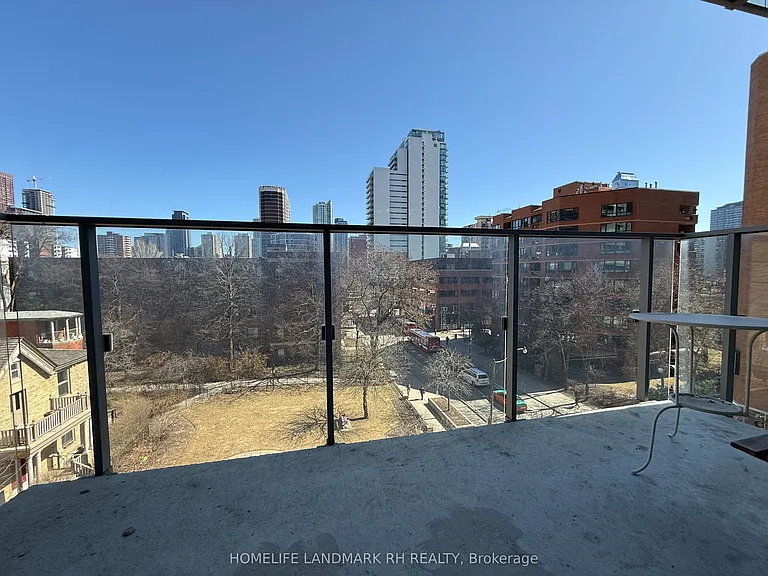 50 Wellesley St E #608 — Photo 12