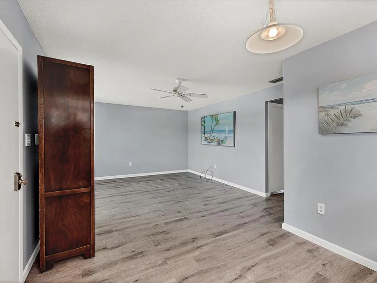 400 Base Ave E #223 — Photo 14