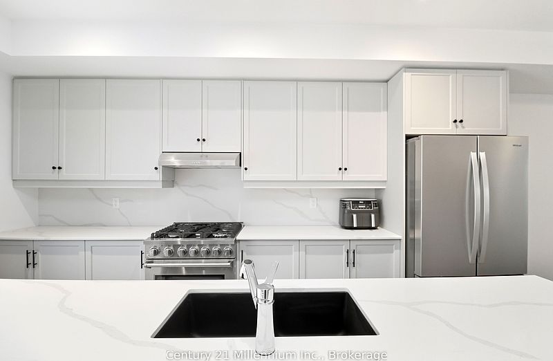 The Blue Mountains Townhouse for rent - 3 Bedrooms — photo 8