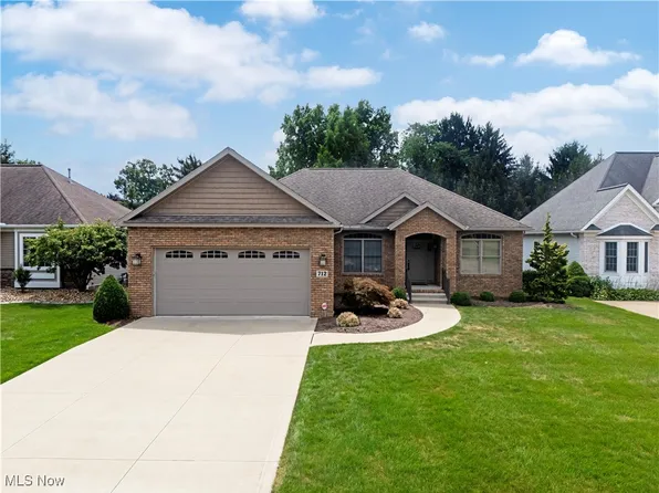 712 Homestead Pointe Dr, Orrville, OH 44667