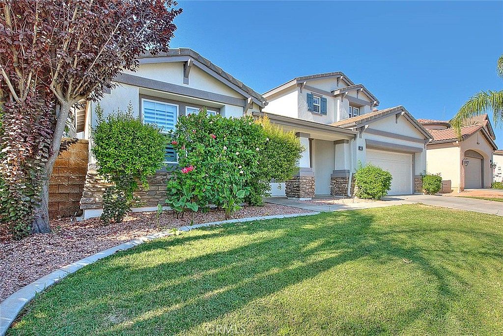 【匿名配送】HOUSES AND GARDENS IN CALIFORNIA 27368 Pumpkin St, Murrieta, CA 92562 | Zillow