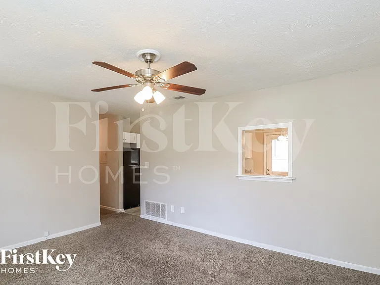 6698 Kull Dr — Photo 4