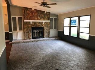 210 Elcona Dr, Fayetteville, GA