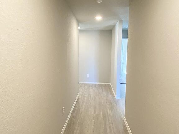 2nd image of 522 Blue Stem Dr