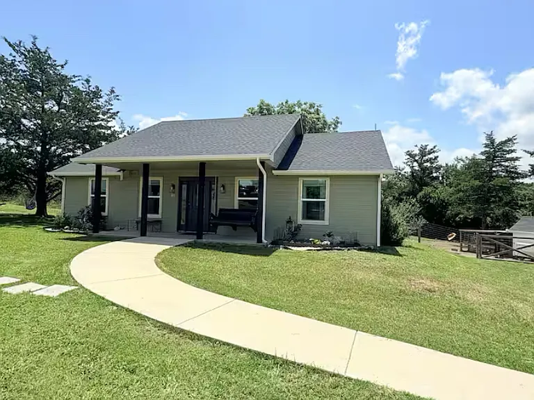 4610 County Road 408 — Photo 3