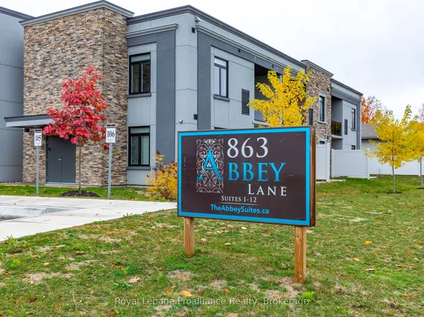 863 Abbey Ln #206, Peterborough, ON K9H 7N6