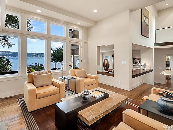5th image of 1631 E Lake Sammamish Pl SE