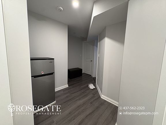 3rd image of 4552 Portage Rd #2