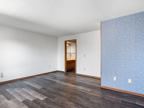 5th image of 1717 S Cypress St APT 1613