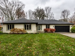 301 Oak Boulevard South Dr, Greenfield, IN 46140