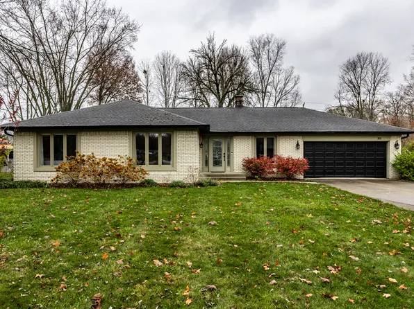 301 Oak Boulevard South Dr, Greenfield, IN 46140
