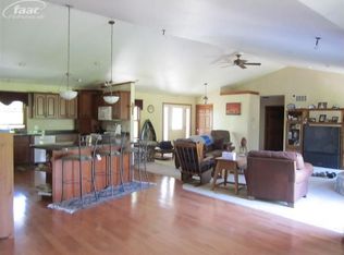 7832 M 25, Akron, MI 48701