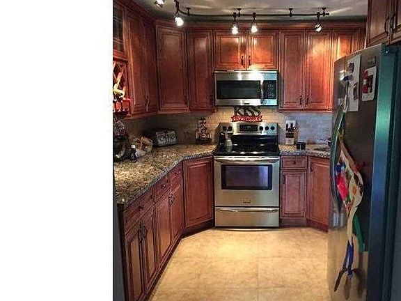 4th image of 4750 NW 22nd St #42100
