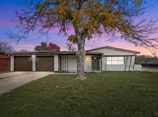2315 Cloverdale St, Arlington, TX 76010