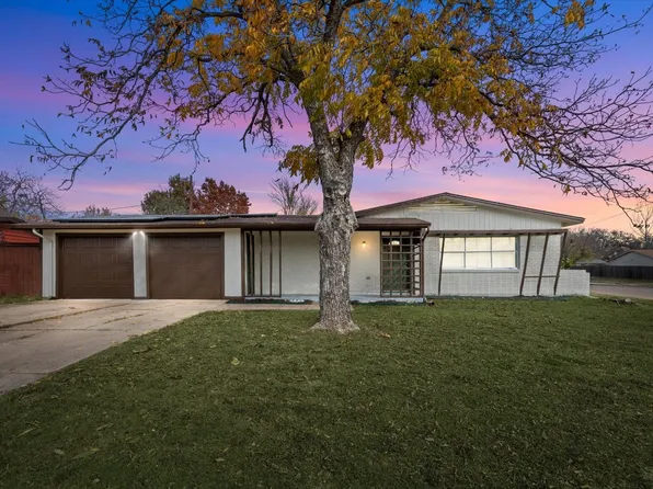 2315 Cloverdale St, Arlington, TX 76010