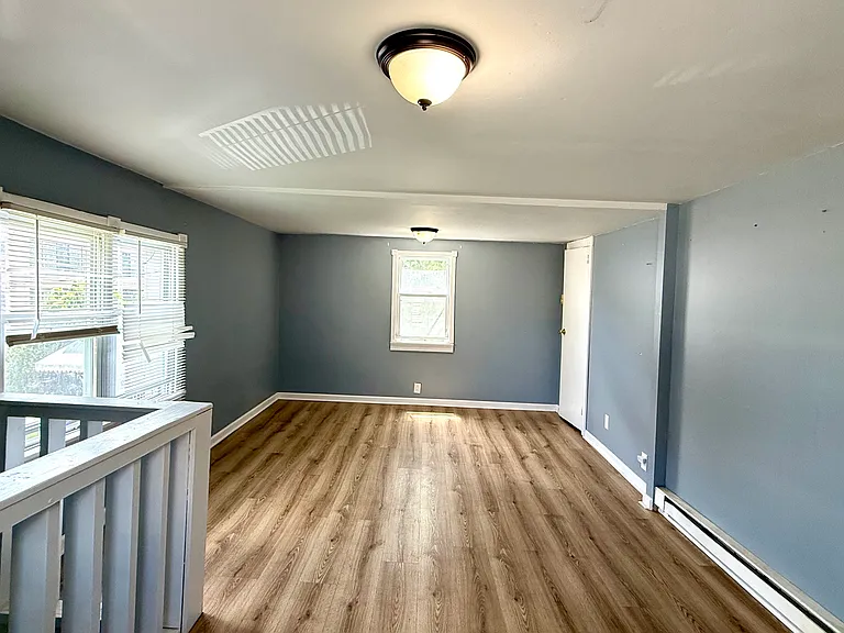 1443 Albright Ave — Photo 7