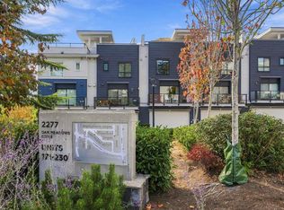 2277 Oak Meadows Dr #202, Surrey, BC V3Z 0W6