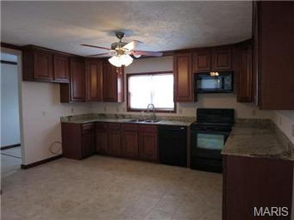 2nd image of 1462 Riverwood Dr
