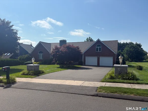 32 Knob Hill Lane, Bristol, CT 06010
