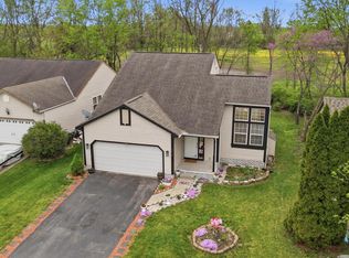 6819 Alex Dr, Canal Winchester, OH 43110