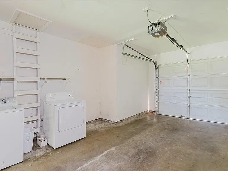 5210 De Lange Ln — Photo 16