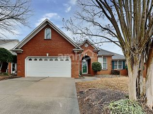 104 Foxfield Way, Greer, SC 29651