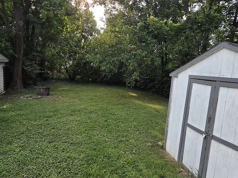 805 Hunt Ave — Photo 15