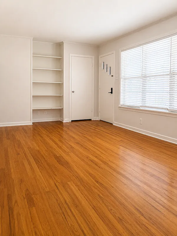 118 Funston Pl — Photo 2