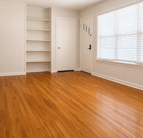 120 Funston Pl #8 — Photo 2