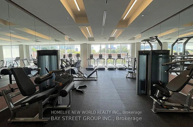 10 Oak St #1609 — Photo 15
