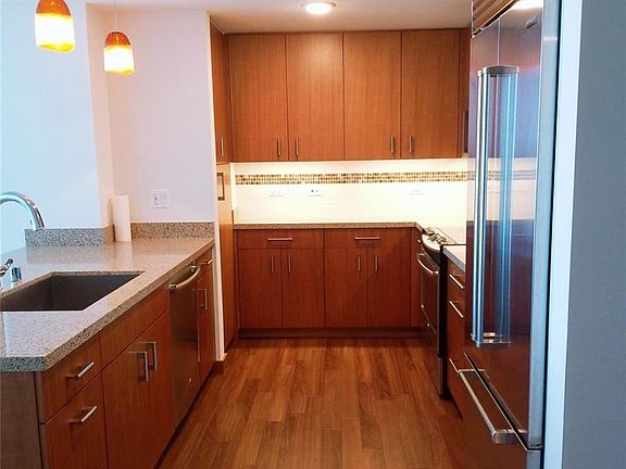 5th image of 555 South St #4204