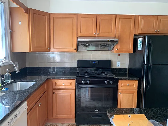3 bed, 2.5 bath, $3,850 — Photo 2