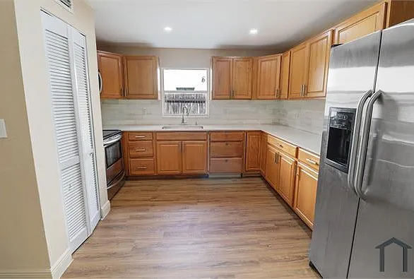 7921 Kimberly Blvd — Photo 9