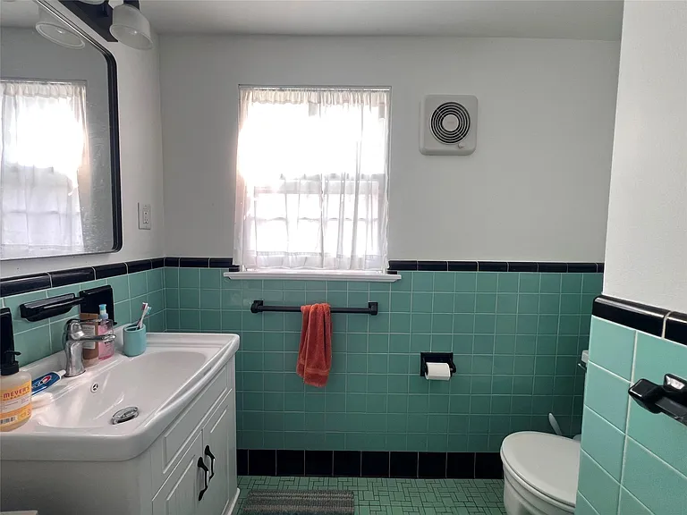3011 Country Club Rd #1 — Photo 11