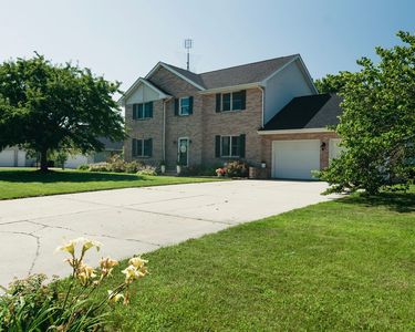 45 Oak Ridge Dr, La Salle, IL, 61301