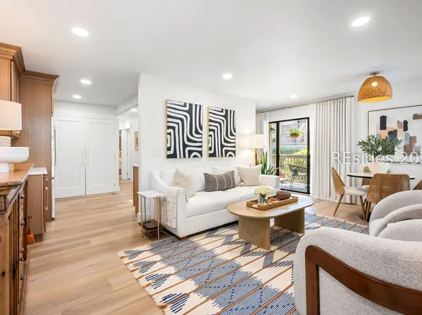 125 Cordillo Pkwy APT 3, Hilton Head Island, SC 29928