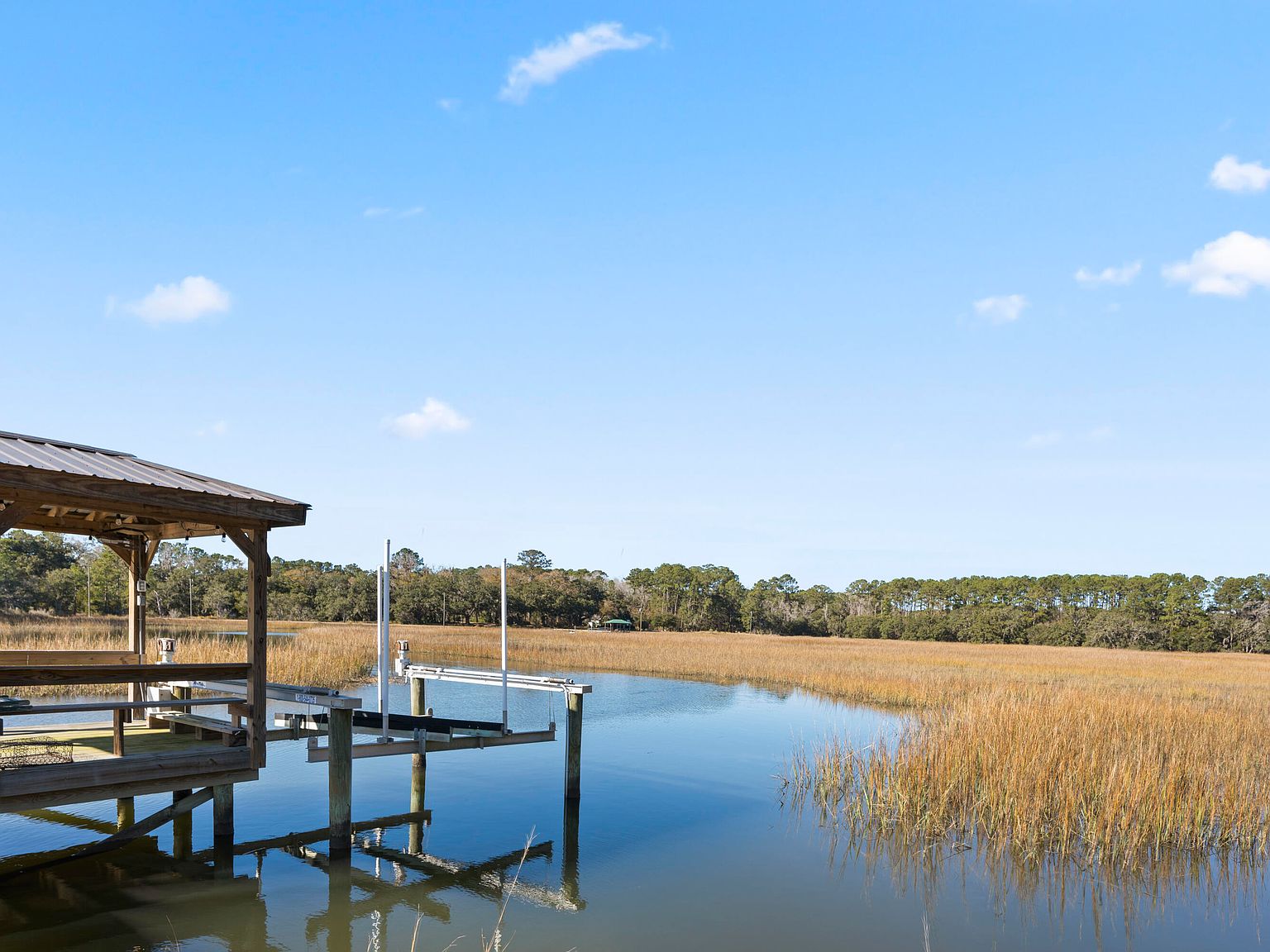 1695 Summer Marsh Ln, Wadmalaw Island, SC 29487 | Zillow