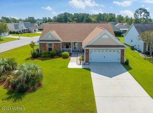101 Firefly Dr, Hampstead, NC 28443